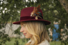 Load image into Gallery viewer, Hicks &amp; Brown Chelsworth Fedora Coque &amp; Pheasant
